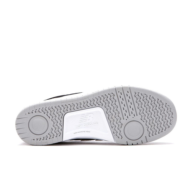 SEPATU SNEAKERS NEW BALANCE AM435