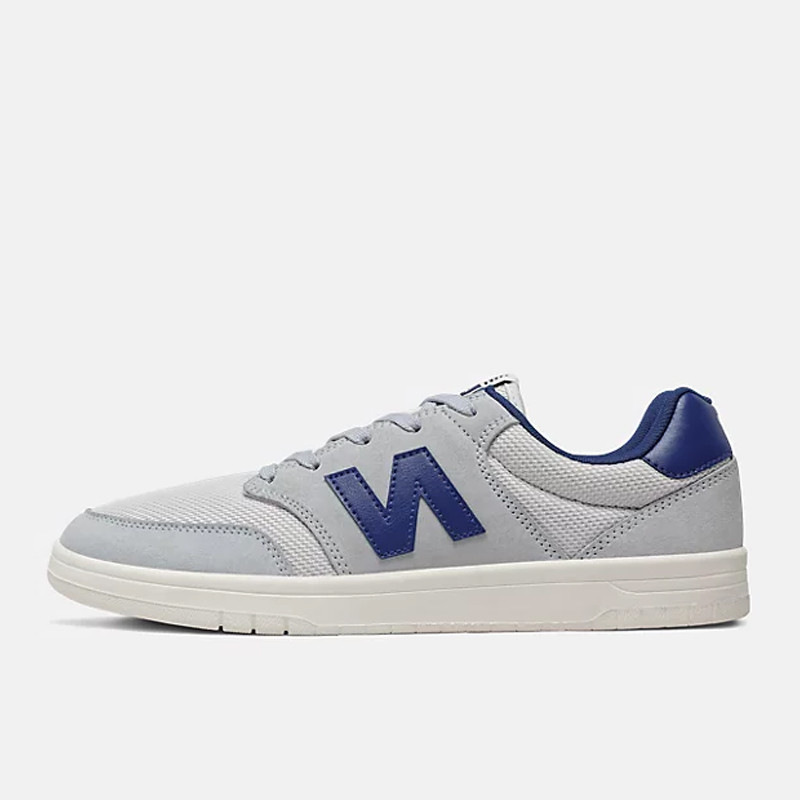 SEPATU SNEAKERS NEW BALANCE 425