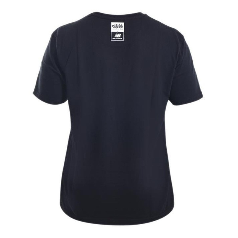 BAJU SNEAKERS NEW BALANCE Artist Pack Prime Tee
