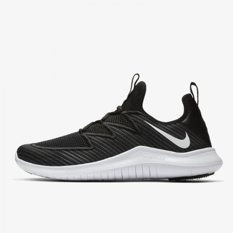 nike training free tr 9 trainers in black