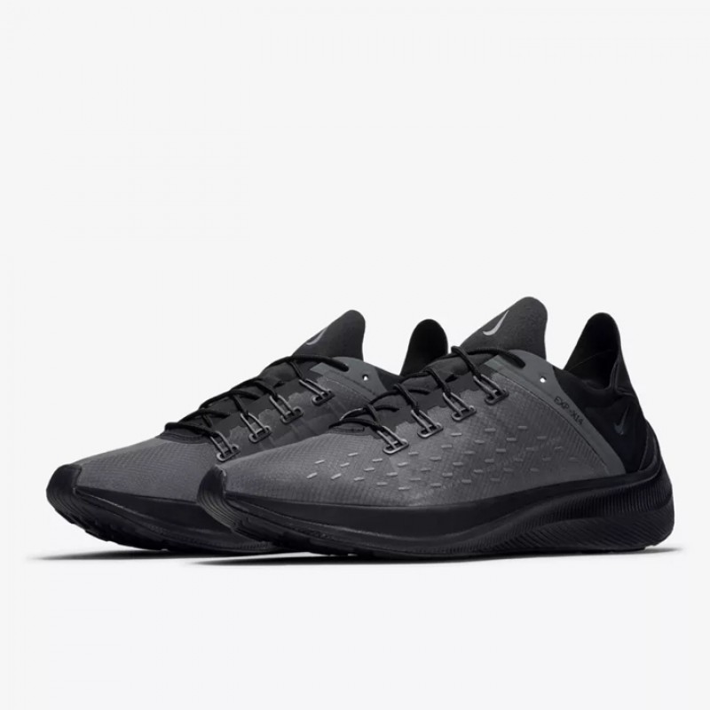 SEPATU LARI NIKE EXP-X14