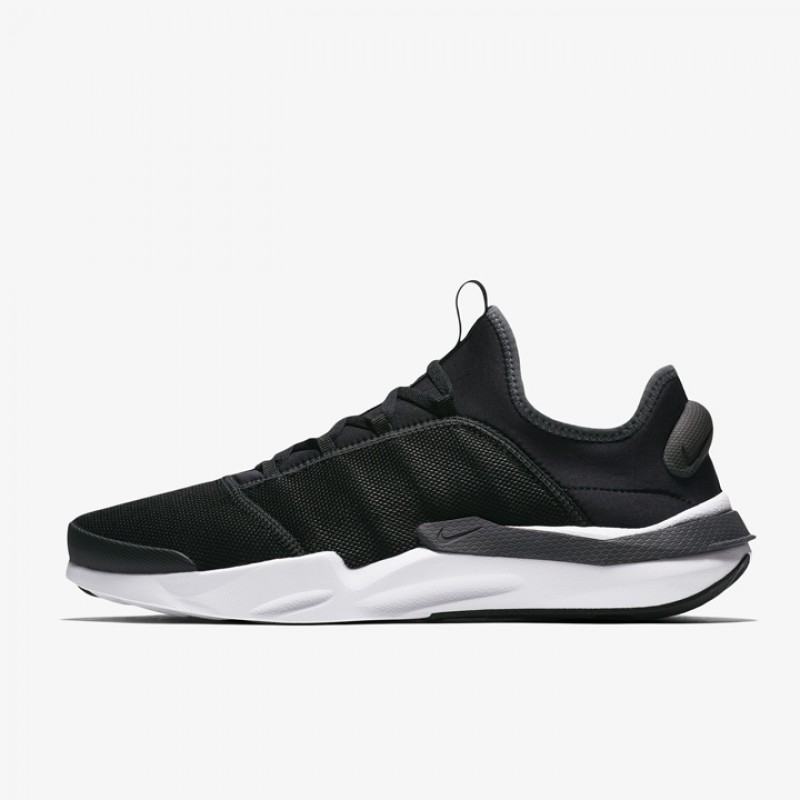 SEPATU LARI NIKE Shift One