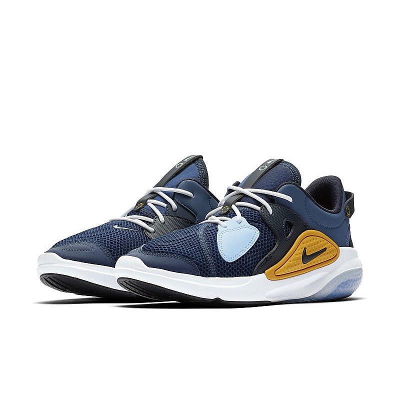 SEPATU LARI NIKE Joyride CC