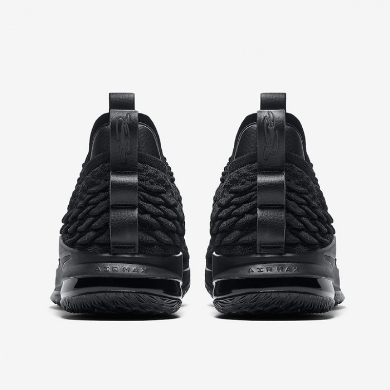 SEPATU BASKET NIKE Lebron 15 Low