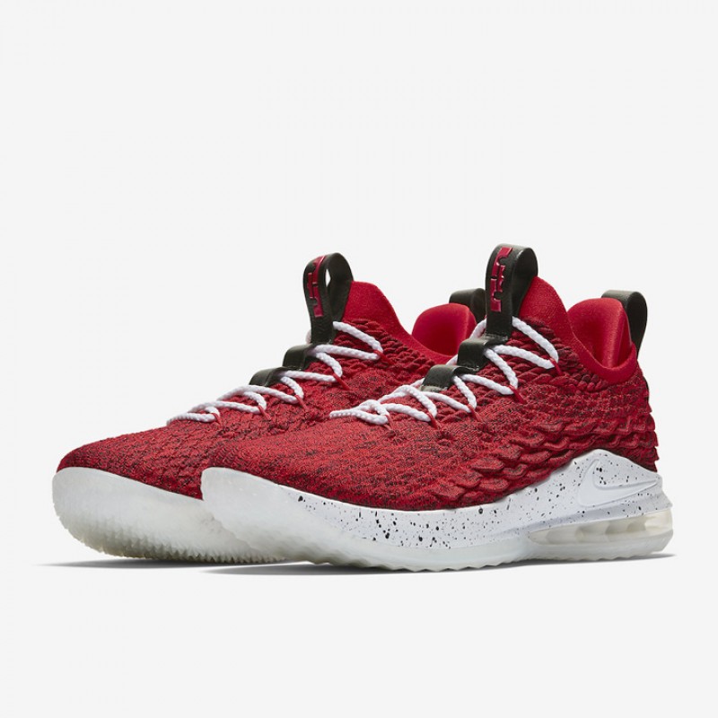 SEPATU BASKET NIKE Lebron 15 Low