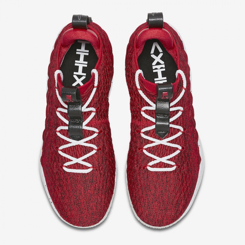 SEPATU BASKET NIKE Lebron 15 Low