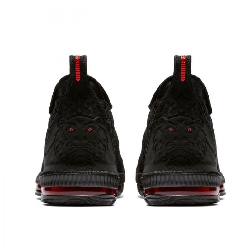 SEPATU BASKET NIKE Lebron 16