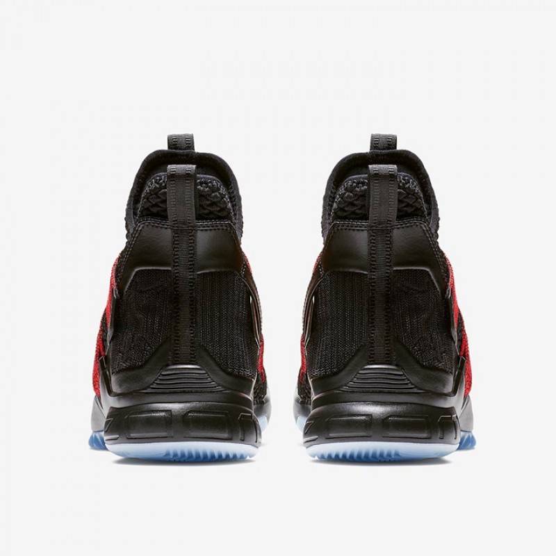 SEPATU BASKET NIKE Lebron Soldier XII