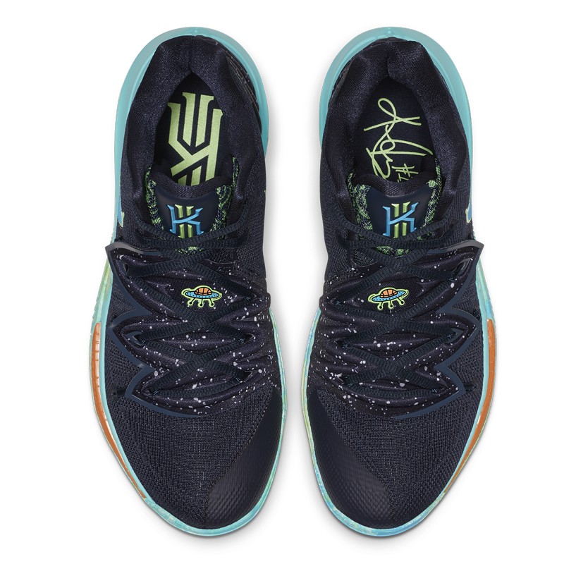 SEPATU BASKET NIKE Kyrie 5 EP
