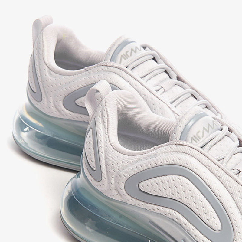 SEPATU SNEAKERS NIKE Air Max 720