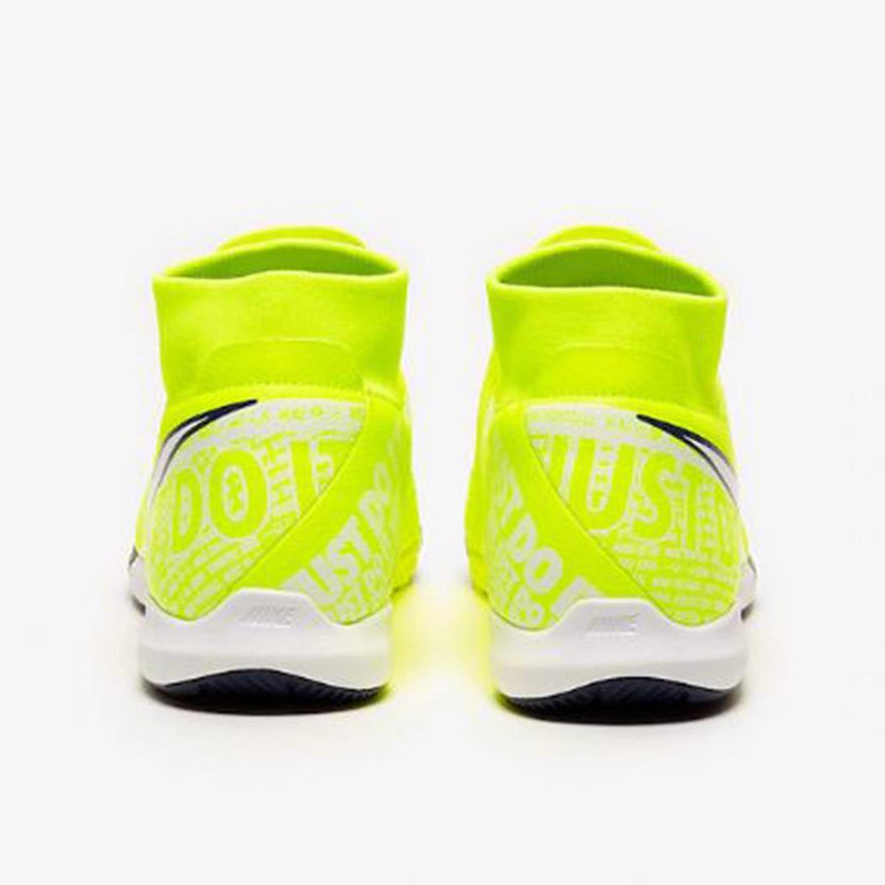SEPATU FUTSAL NIKE Phantom Vision Academy Dynamic Fit IC