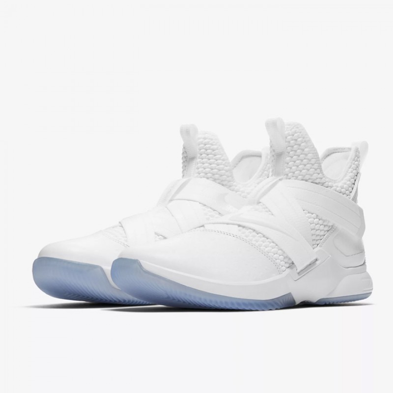 SEPATU BASKET NIKE Lebron Soldier XII SFG