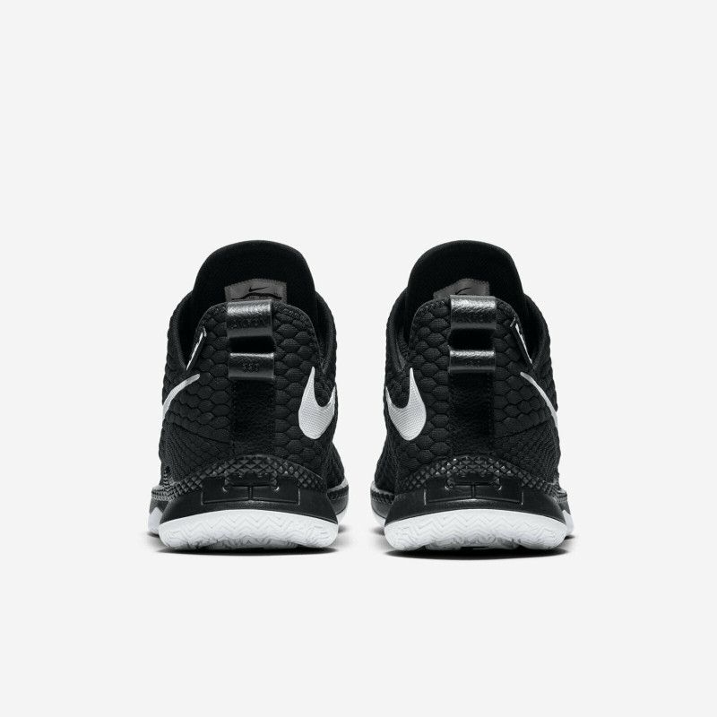 SEPATU BASKET NIKE Lebron Witness 3 EP