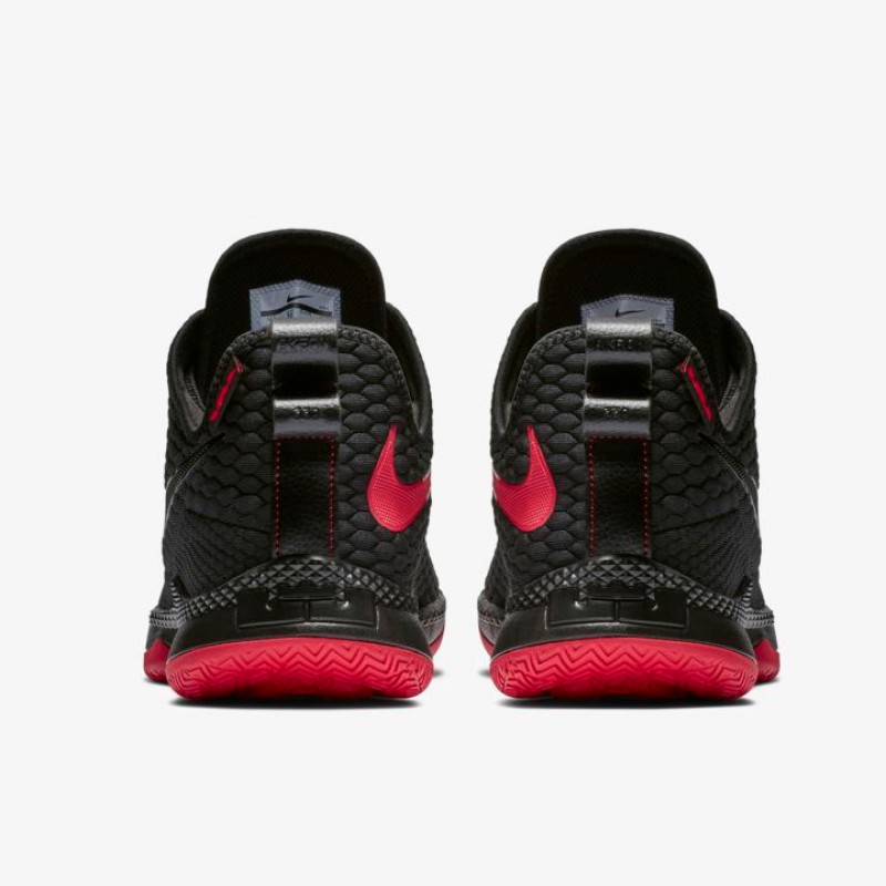 SEPATU BASKET NIKE Lebron Witness 3