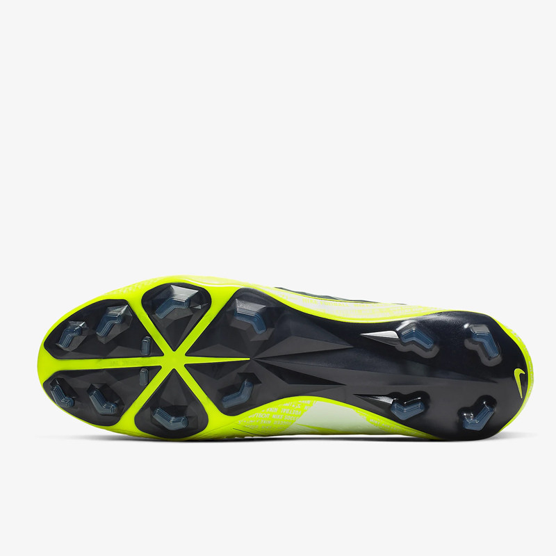 SEPATU FOOTBALL NIKE Phantom Venom Elite Firm Ground