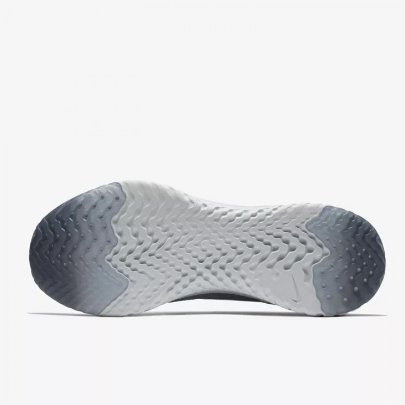 SEPATU LARI NIKE Epic React Flyknit