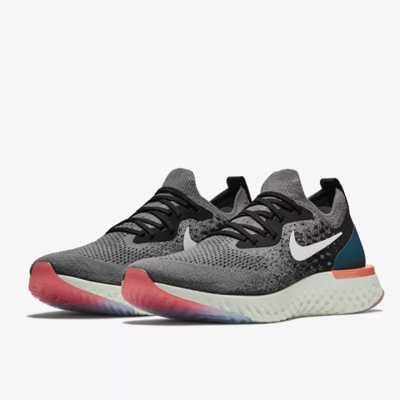 SEPATU LARI NIKE Epic React Flyknit