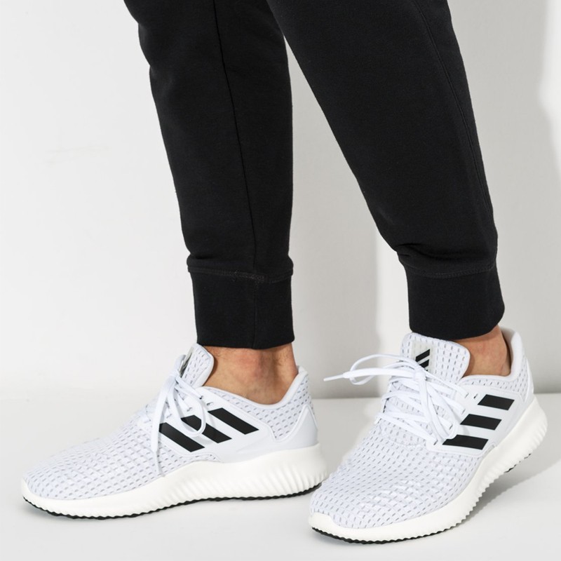 SEPATU LARI ADIDAS Alphabounce RC 2