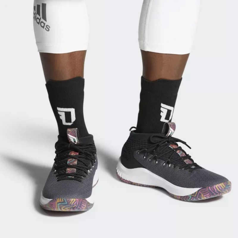 SEPATU BASKET ADIDAS Dame 4