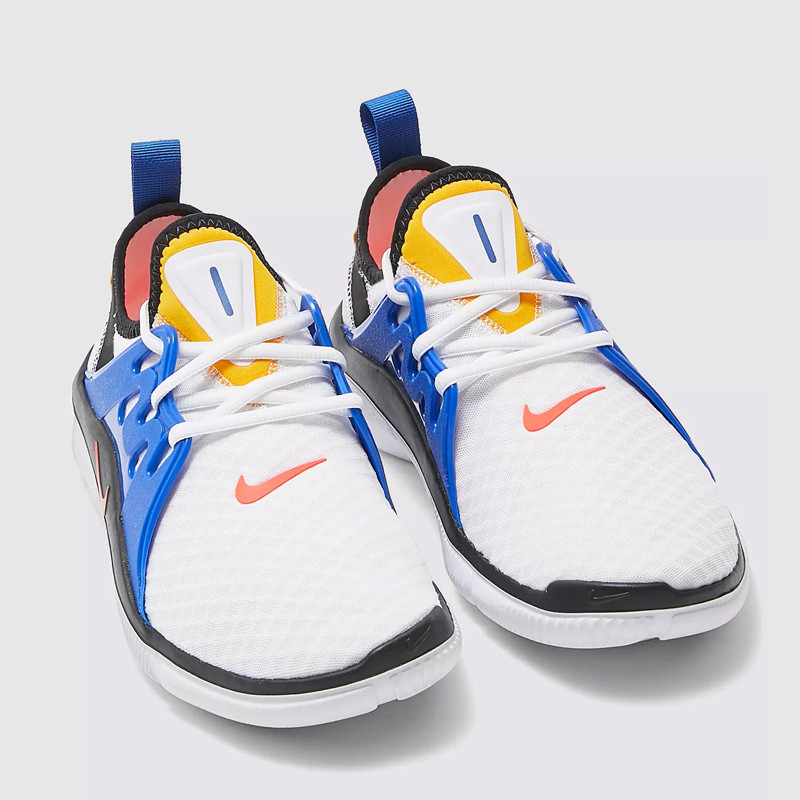 SEPATU LARI NIKE Acalme