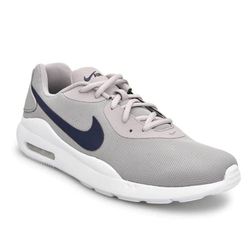 SEPATU SNEAKERS NIKE Air Max Oketo