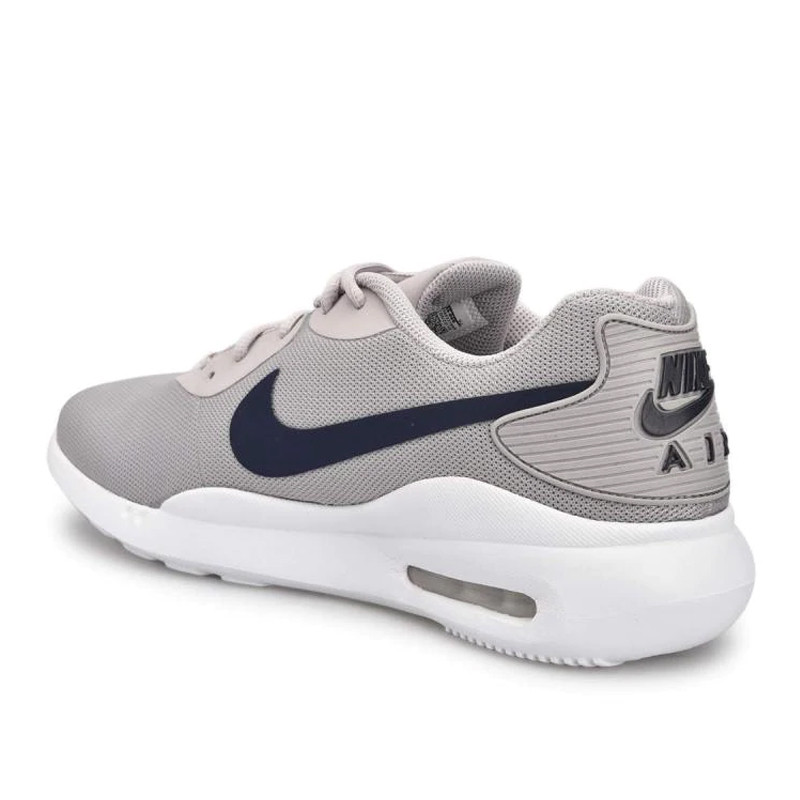 SEPATU SNEAKERS NIKE Air Max Oketo