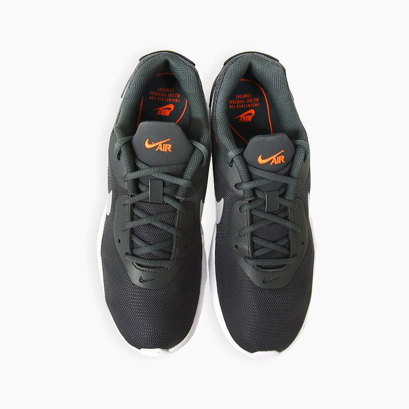 SEPATU SNEAKERS NIKE Air Max Oketo