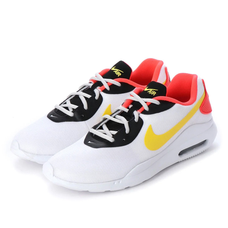 SEPATU SNEAKERS NIKE Air Max Oketo