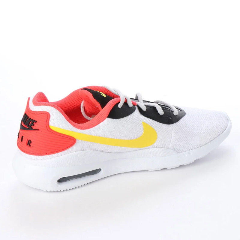 SEPATU SNEAKERS NIKE Air Max Oketo