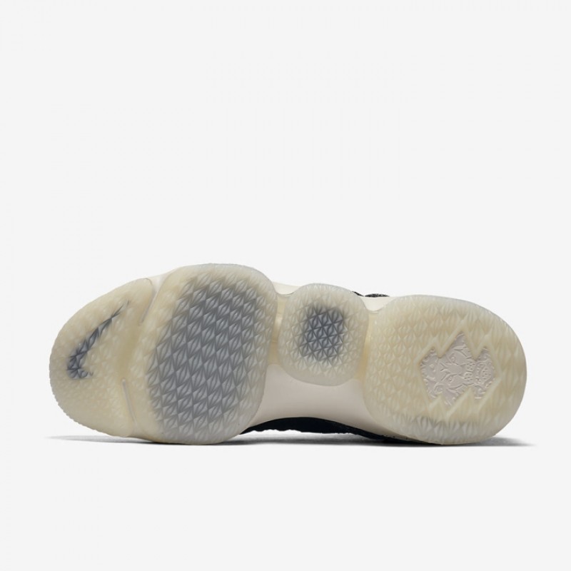 SEPATU BASKET NIKE Lebron 15