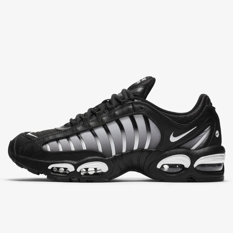 SEPATU SNEAKERS NIKE Air Max Tailwind 4