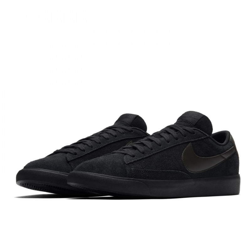 SEPATU SNEAKERS NIKE Blazer Low LE