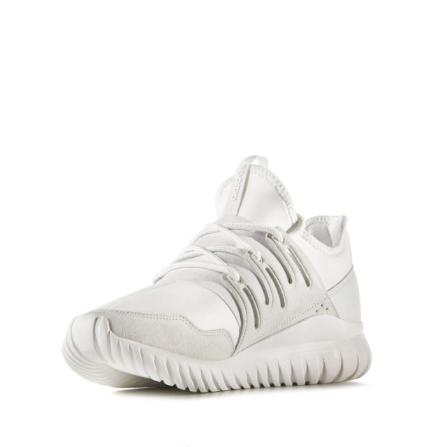 SEPATU SNEAKERS ADIDAS Tubular Radial