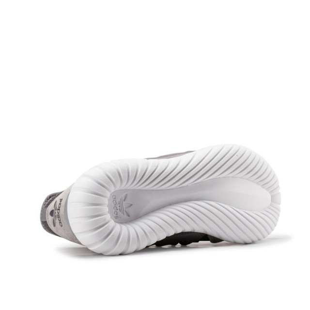 SEPATU SNEAKERS ADIDAS Tubular Radial