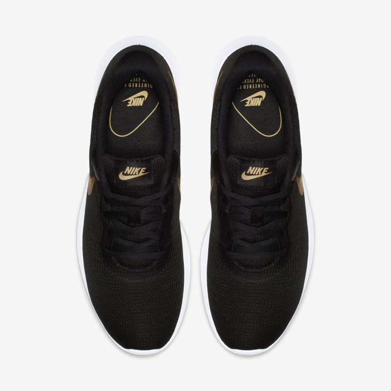 SEPATU SNEAKERS NIKE Tanjun