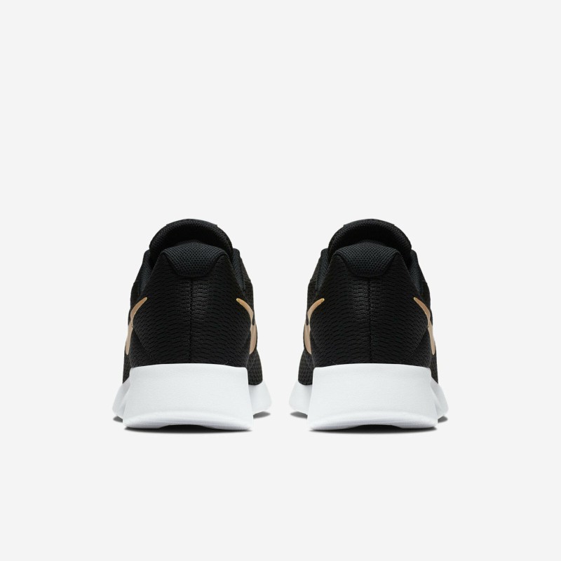 SEPATU SNEAKERS NIKE Tanjun