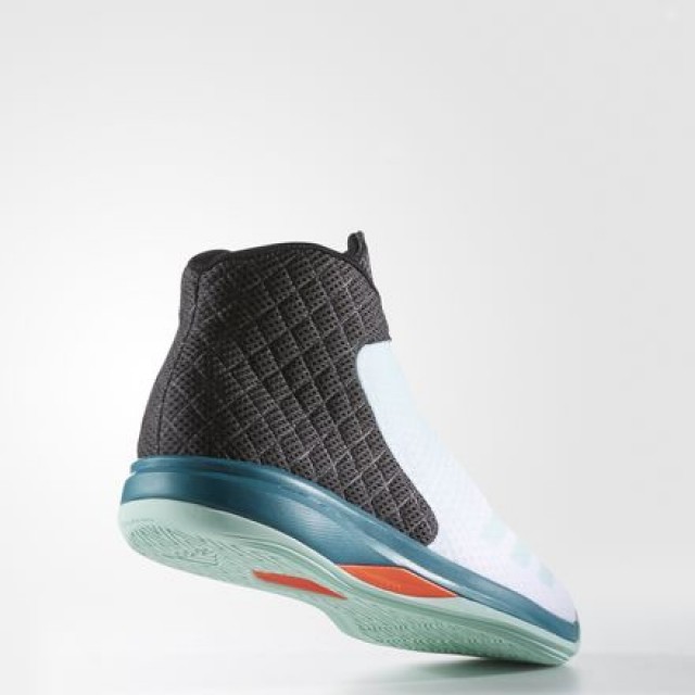 SEPATU BASKET ADIDAS Court Fury 2016