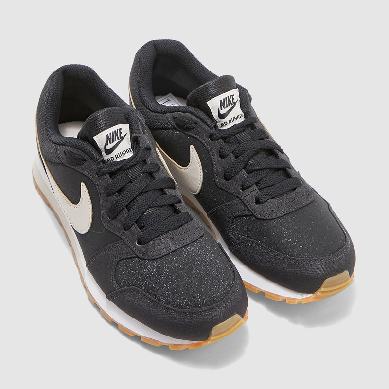 SEPATU SNEAKERS NIKE Wmns MD Runner 2 SE