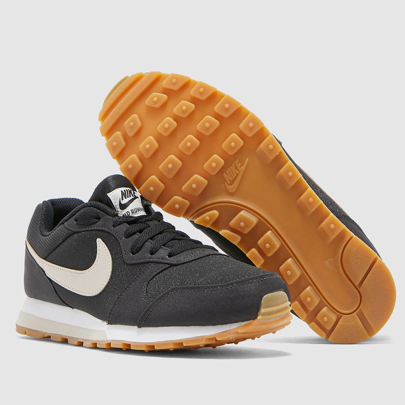 SEPATU SNEAKERS NIKE Wmns MD Runner 2 SE