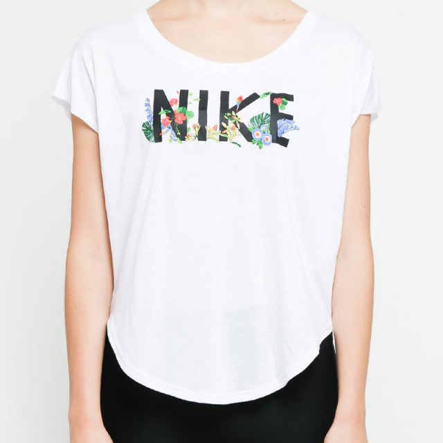 BAJU SNEAKERS NIKE Wmns Hyper Femme Tee