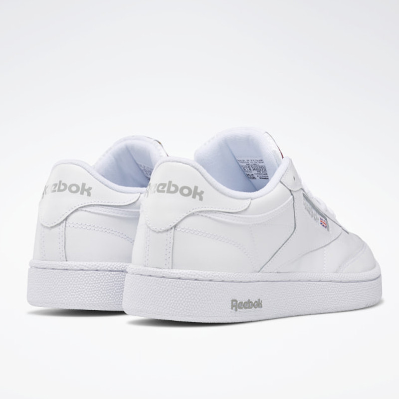 SEPATU SNEAKERS REEBOK Club C 85