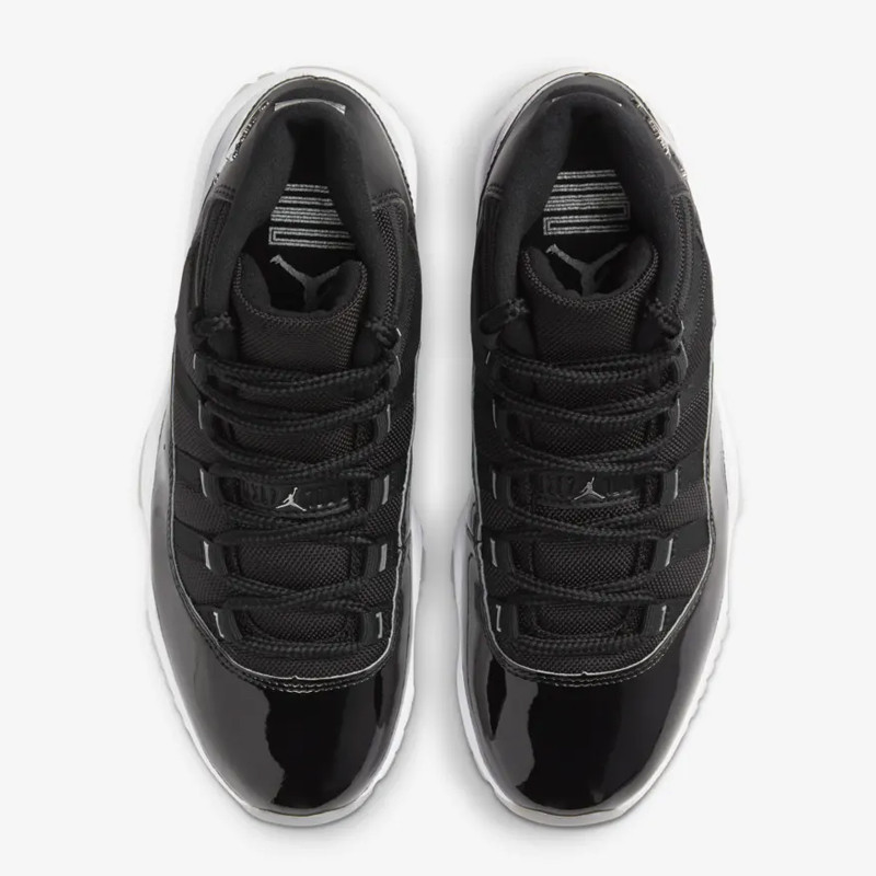 SEPATU BASKET AIR JORDAN Wmns AJ 11 Retro