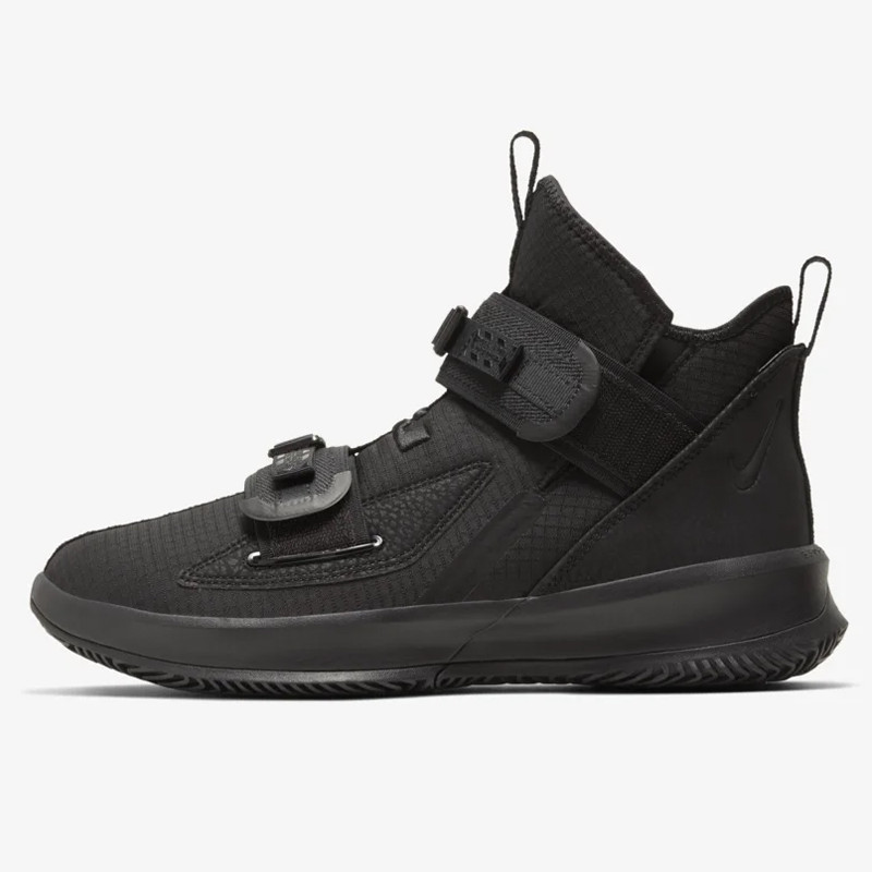 SEPATU BASKET NIKE Lebron Soldier 13 SFG