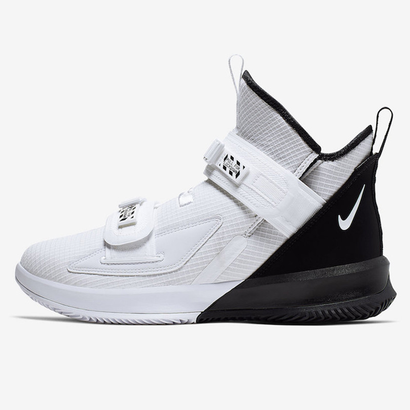 SEPATU BASKET NIKE Lebron Soldier 13 SFG