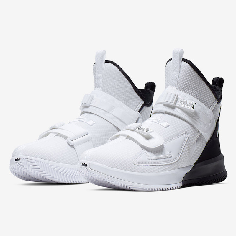 SEPATU BASKET NIKE Lebron Soldier 13 SFG