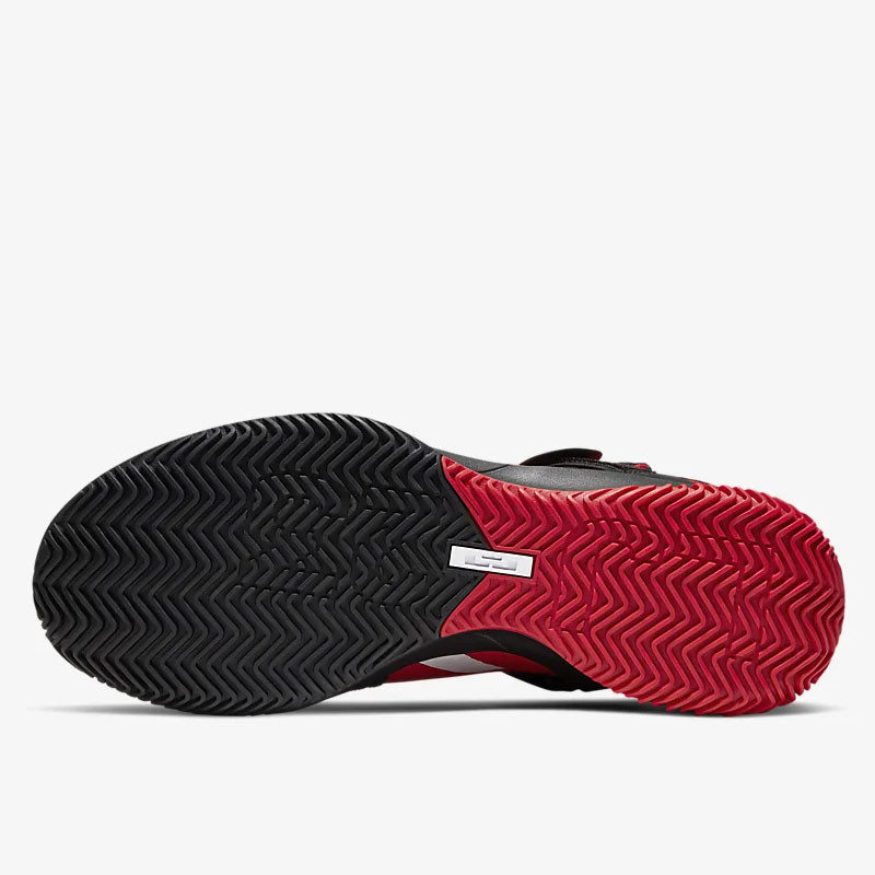 SEPATU BASKET NIKE Lebron Soldier 13 SFG EP