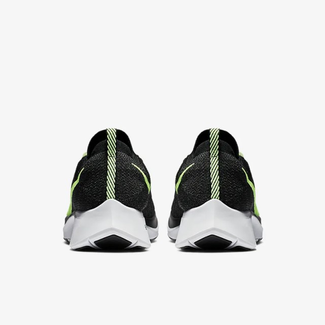 SEPATU LARI NIKE Zoom Fly Flyknit