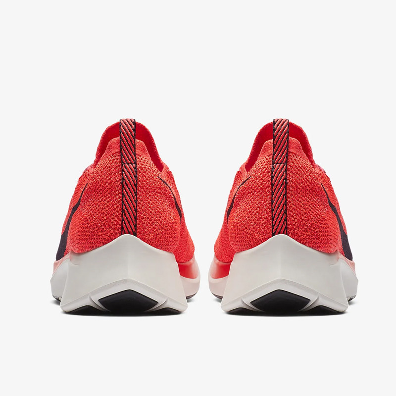 SEPATU LARI NIKE Zoom Fly Flyknit