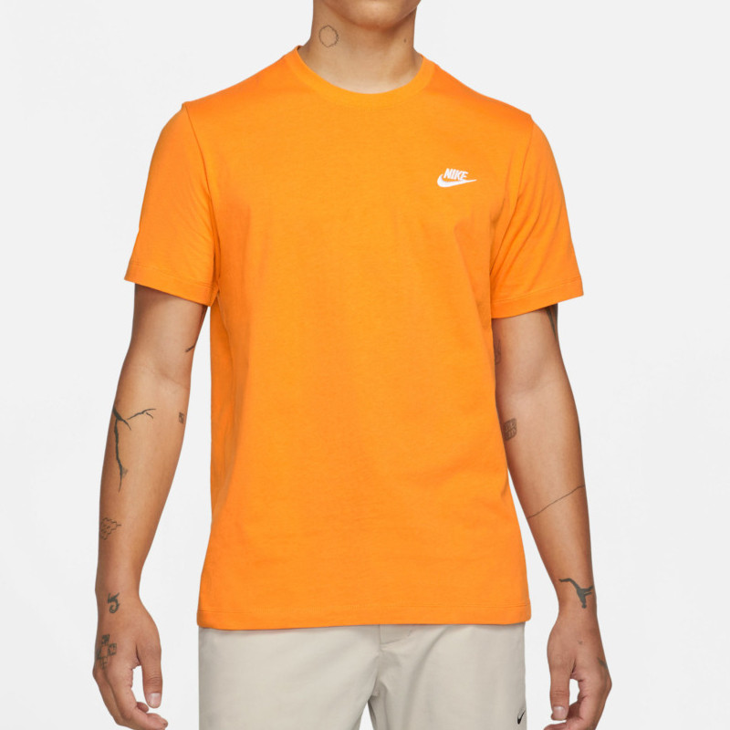 BAJU SNEAKERS NIKE Sportswear Club Tee
