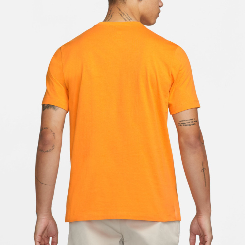 BAJU SNEAKERS NIKE Sportswear Club Tee